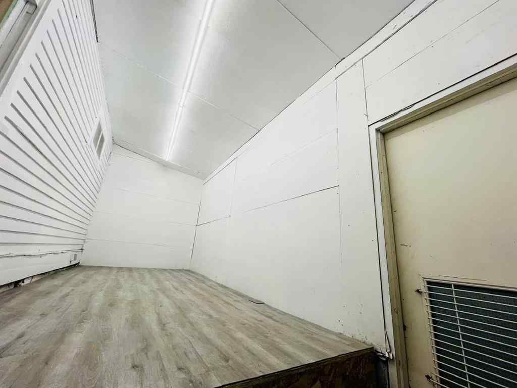 MLS® A2180833 - 109 14 Street NW in West Hillhurst Calgary, Commercial