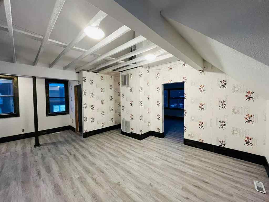 MLS® A2180833 - 109 14 Street NW in West Hillhurst Calgary, Commercial