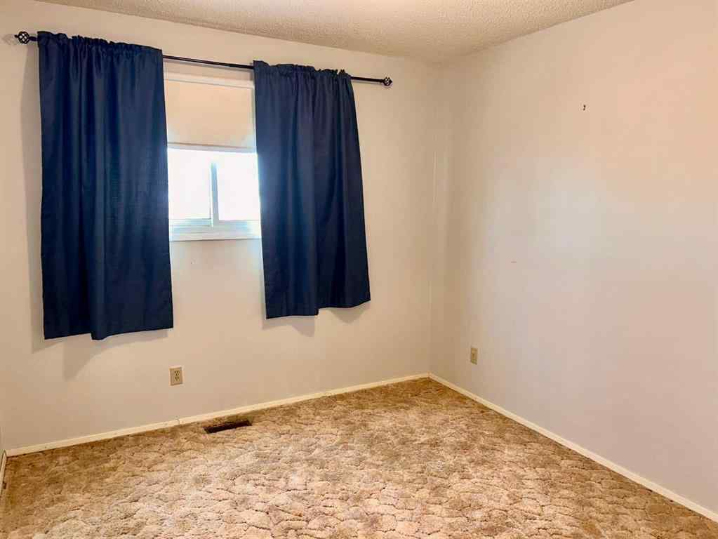MLS® A2181322 - 5121 55 Street  in Mannville Mannville, Residential