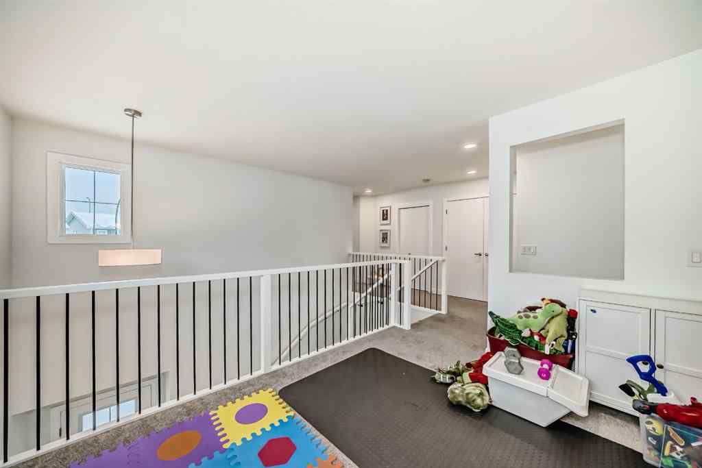 MLS® A2181338 - 166 Creekstone Way SW in Pine Creek Calgary, Residential