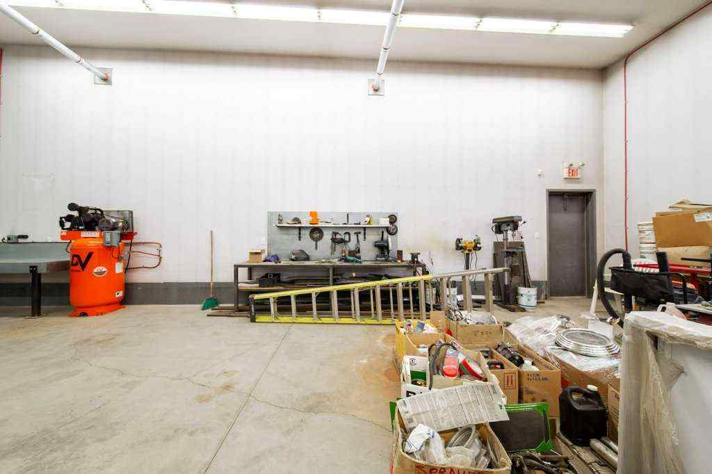 MLS® A2181377 - 22904 110 Avenue NW in Winterburn Industrial West Edmonton, Commercial