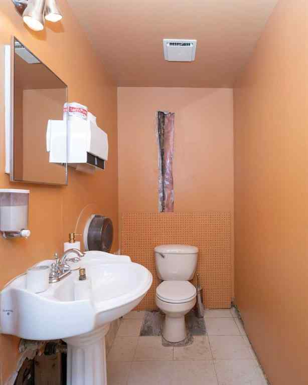 MLS® A2181774 - 5008 50 Avenue  in Colinton Colinton, Commercial