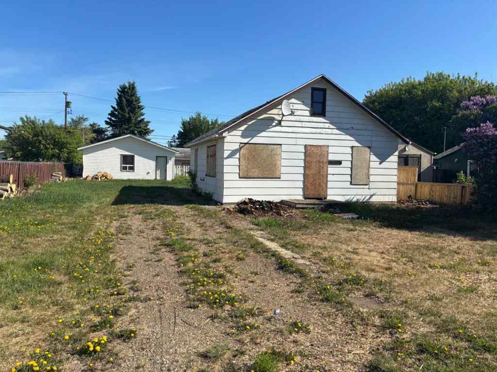 MLS® A2182098 - 9518 85 Avenue  in North End Peace River, Residential