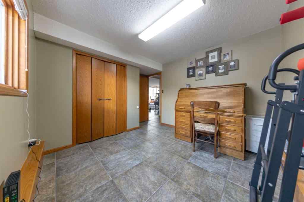 MLS® A2182178 - 3801 57A Avenue  in Southridge Lloydminster, Residential