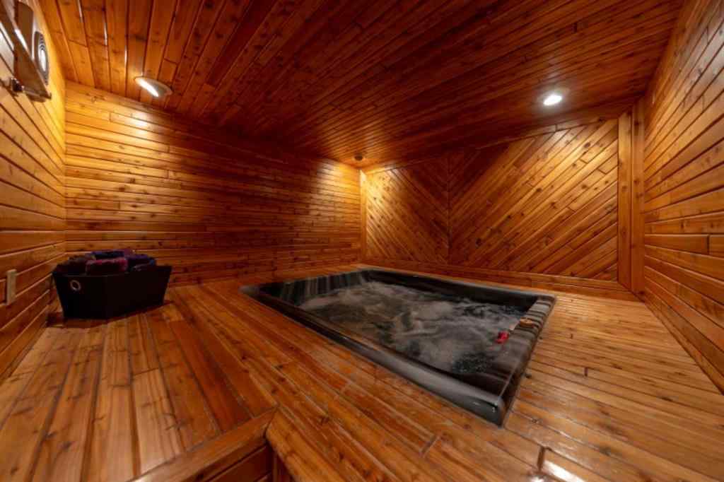 MLS® A2182178 - 3801 57A Avenue  in Southridge Lloydminster, Residential