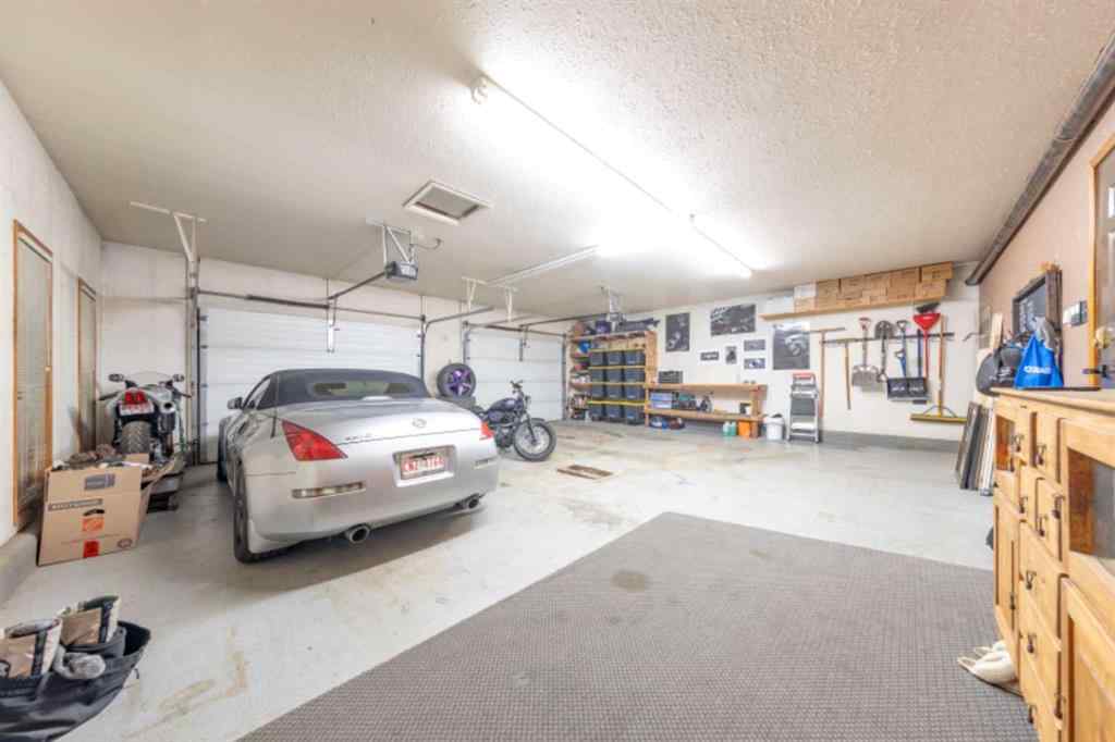 MLS® A2182178 - 3801 57A Avenue  in Southridge Lloydminster, Residential