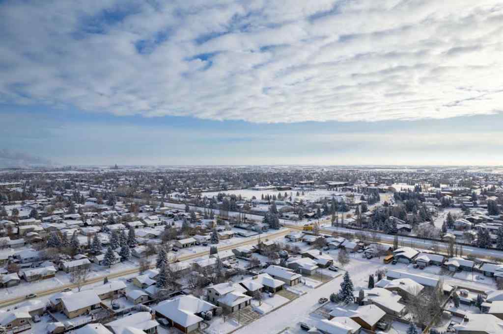 MLS® A2182178 - 3801 57A Avenue  in Southridge Lloydminster, Residential