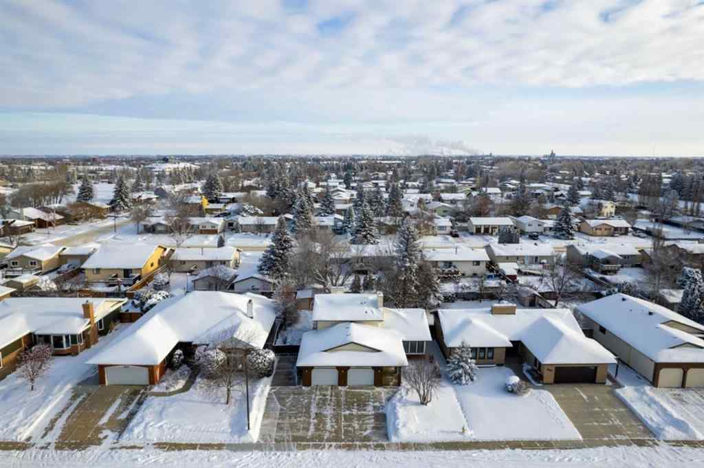 MLS® A2182178 - 3801 57A Avenue  in Southridge Lloydminster, Residential
