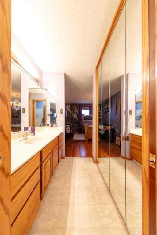 MLS® A2182178 - 3801 57A Avenue  in Southridge Lloydminster, Residential