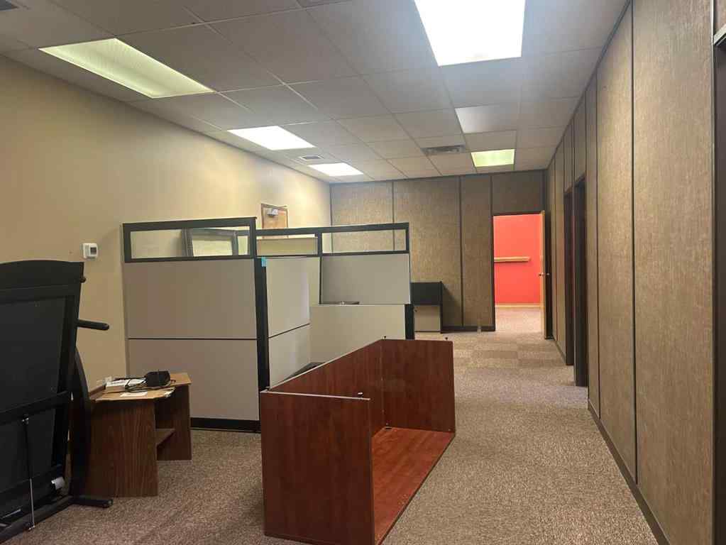 MLS® A2182435 - Unit #205 1601 Dunmore Road SE in Southview-Park Meadows Medicine Hat, Commercial