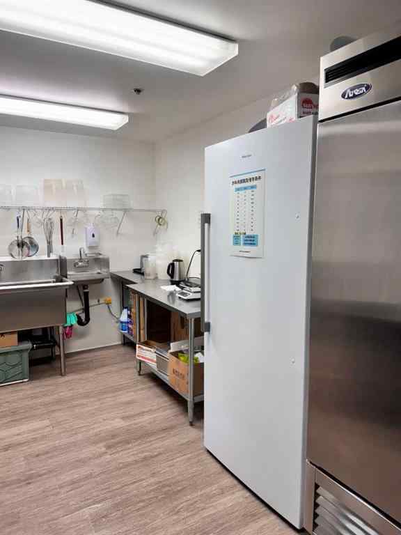 MLS® A2182464 - 999 36 Street NE in Franklin Calgary, Commercial