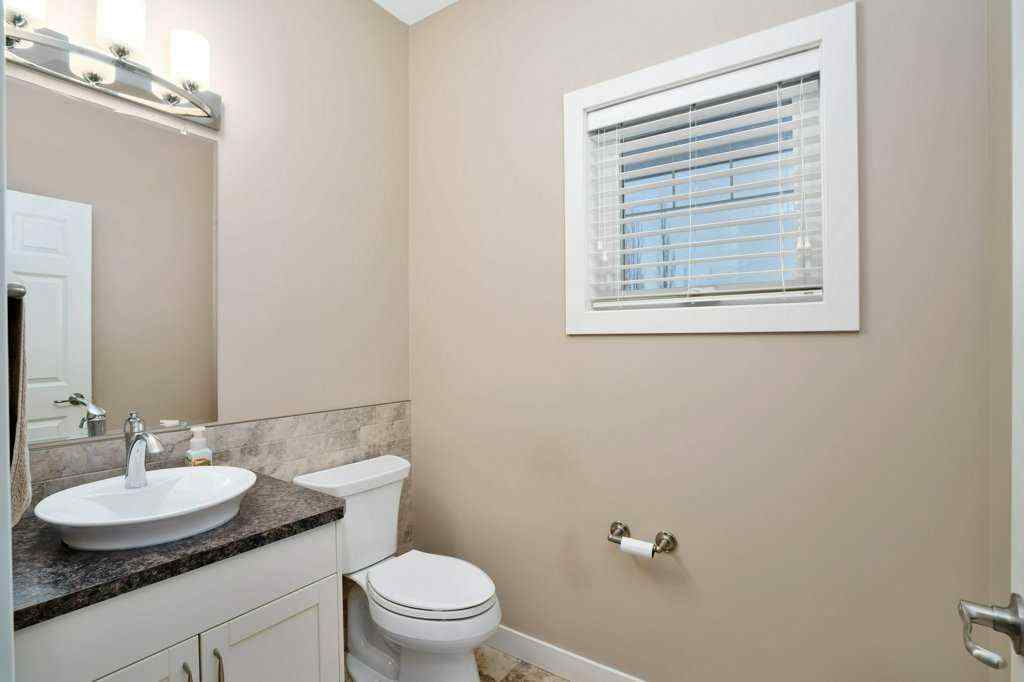 MLS® A2182515 - 2 Garrison Place  in Garden Heights Red Deer, Residential