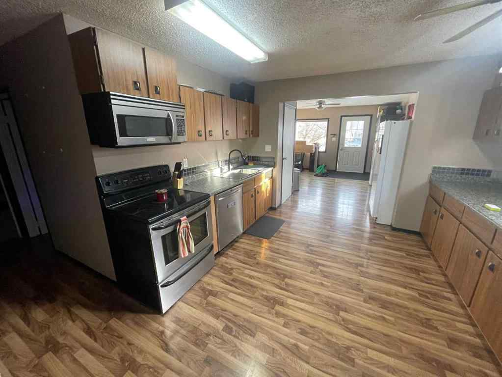 MLS® A2182572 - 5021 10 Avenue   in Edson Edson, Residential