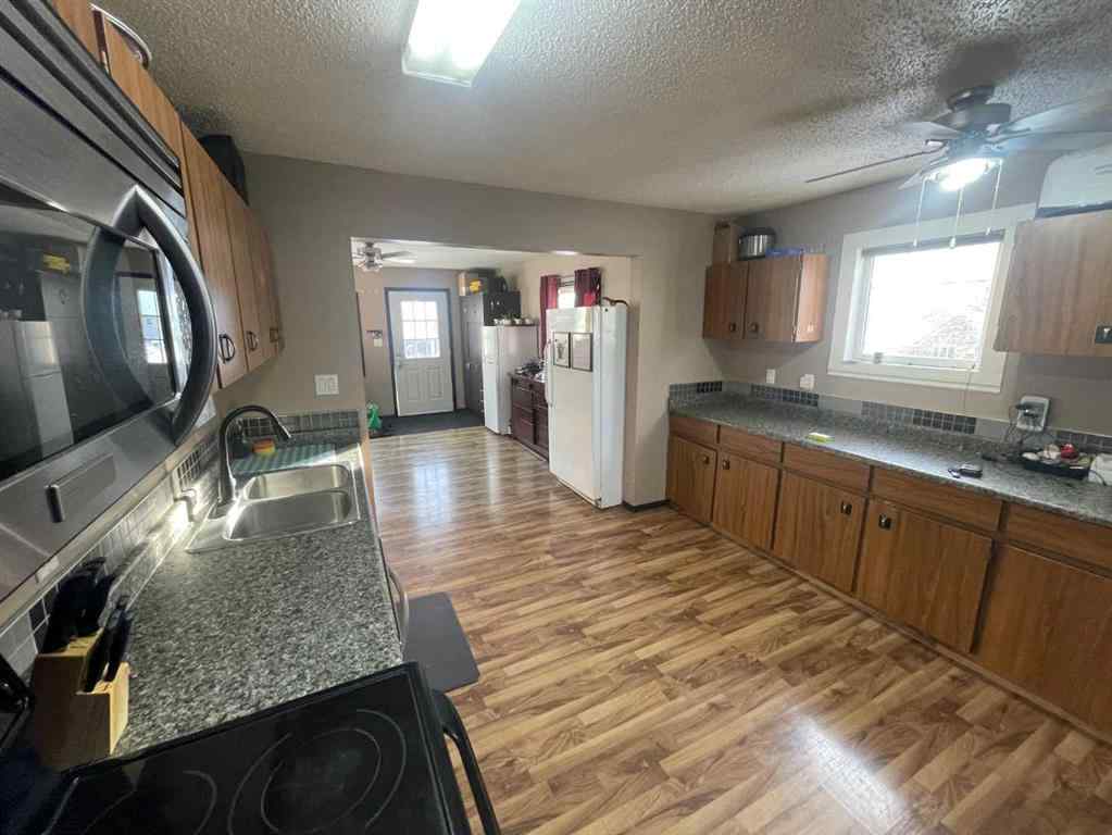 MLS® A2182572 - 5021 10 Avenue   in Edson Edson, Residential