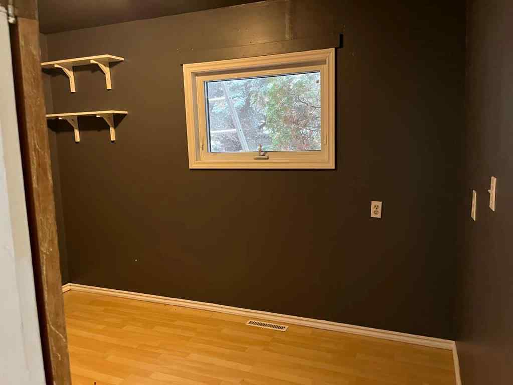 MLS® A2182770 - 221 2 Street  in NONE Paradise Hill, Residential