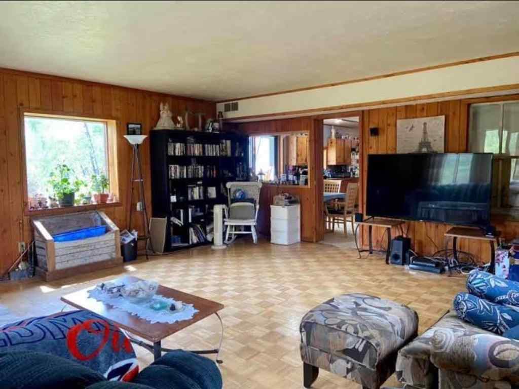 MLS® A2182812 - 831073 RGE RD 61   in NONE Rural Clear Hills County, Agri-Business