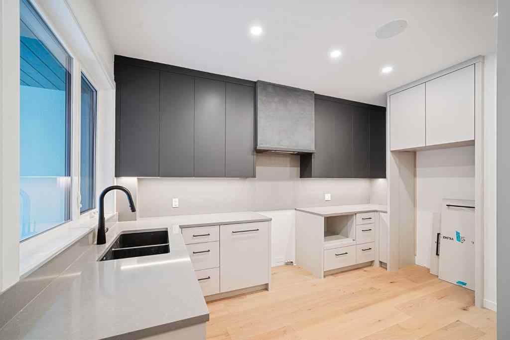 MLS® A2182887 - 1404 22 Avenue NW in Capitol Hill Calgary, Residential