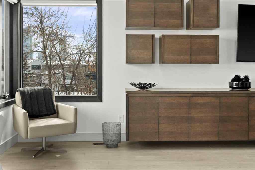 MLS® A2182895 - Unit #3 408 13 Street NW in Hillhurst Calgary, Residential