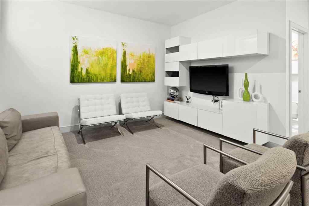 MLS® A2182895 - Unit #3 408 13 Street NW in Hillhurst Calgary, Residential