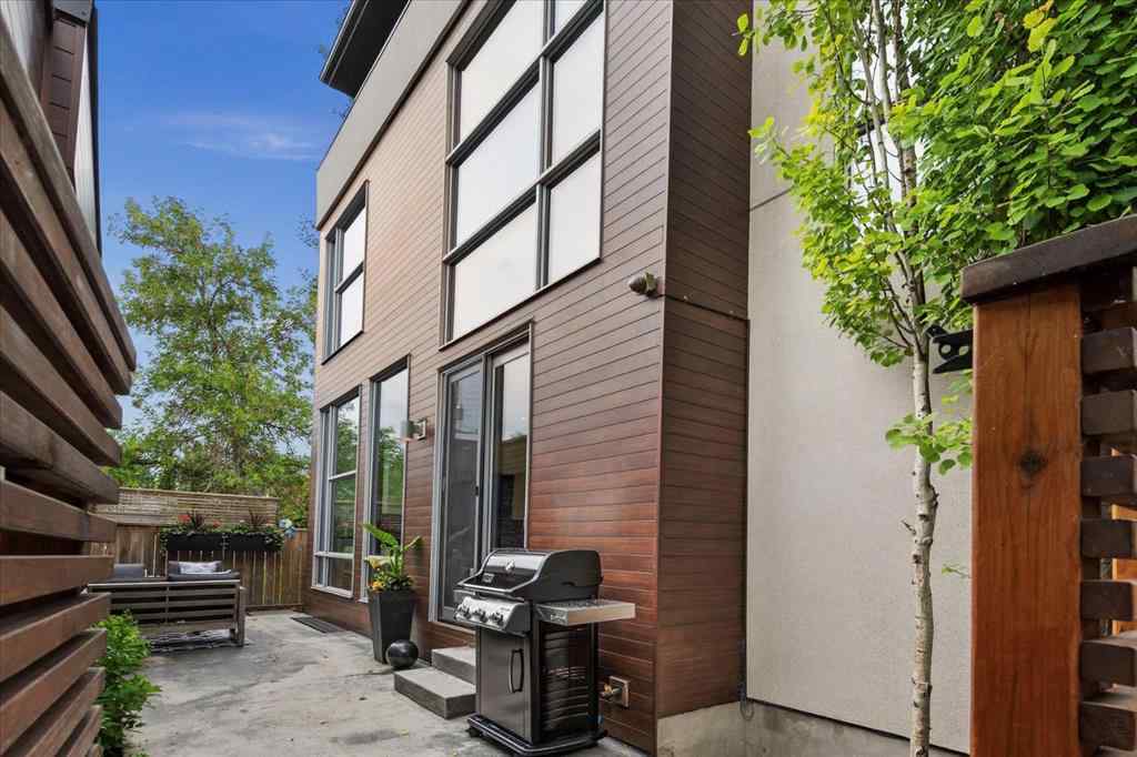 MLS® A2182895 - Unit #3 408 13 Street NW in Hillhurst Calgary, Residential