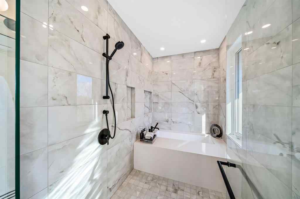 MLS® A2182905 - 2301 13 Street NW in Capitol Hill Calgary, Residential