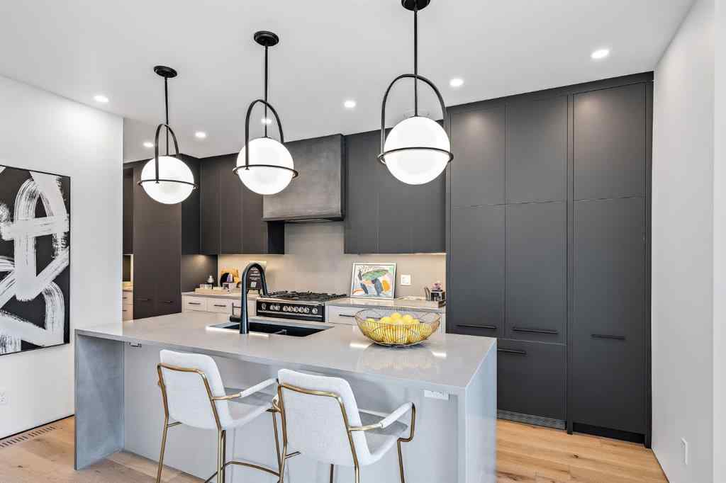 MLS® A2182905 - 2301 13 Street NW in Capitol Hill Calgary, Residential