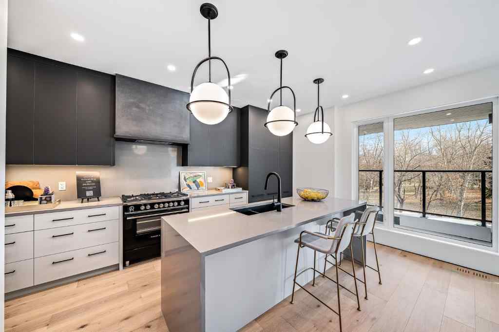 MLS® A2182905 - 2301 13 Street NW in Capitol Hill Calgary, Residential
