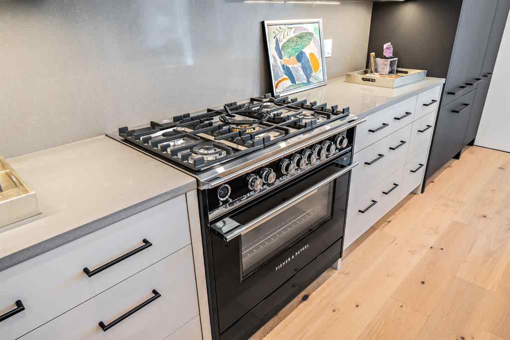 MLS® A2182905 - 2301 13 Street NW in Capitol Hill Calgary, Residential