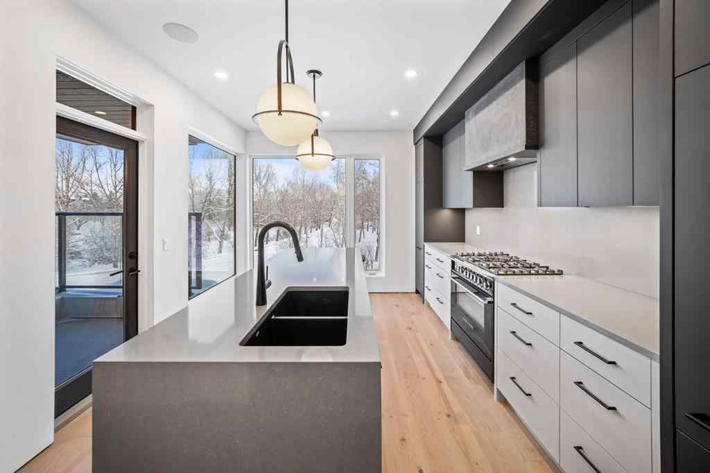 MLS® A2183080 - 2305 13 Street NW in Capitol Hill Calgary, Residential