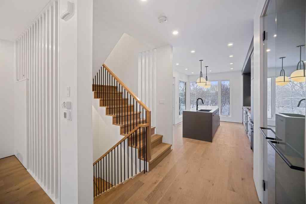 MLS® A2183106 - 2307 13 Street NW in Capitol Hill Calgary, Residential