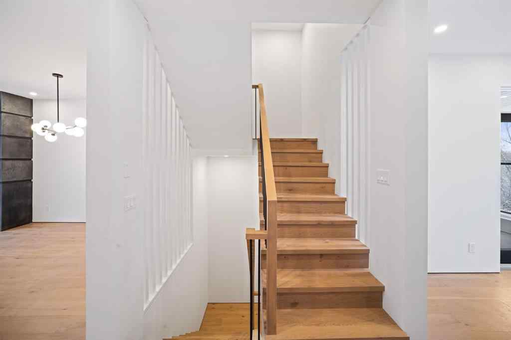 MLS® A2183106 - 2307 13 Street NW in Capitol Hill Calgary, Residential