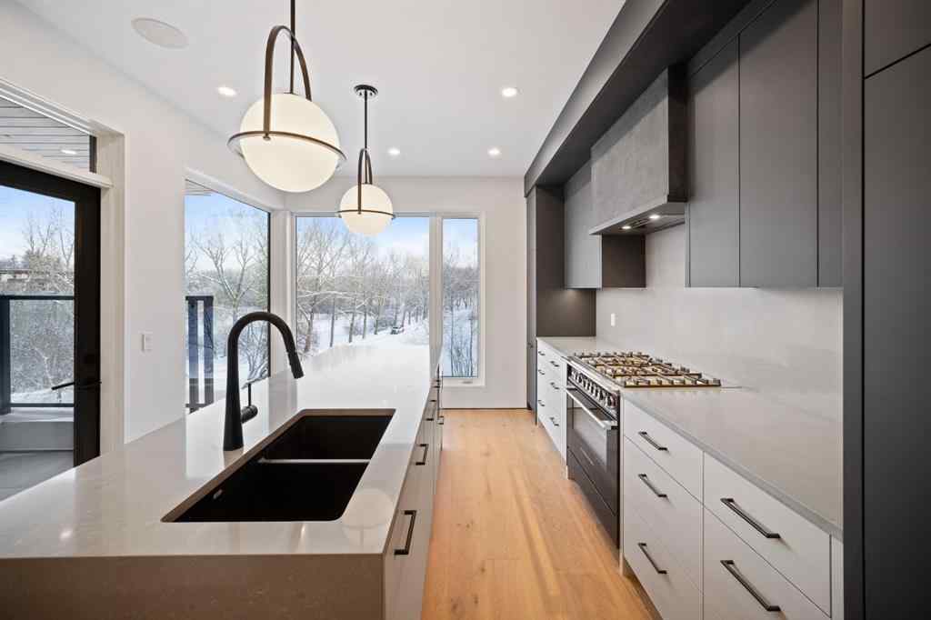 MLS® A2183106 - 2307 13 Street NW in Capitol Hill Calgary, Residential