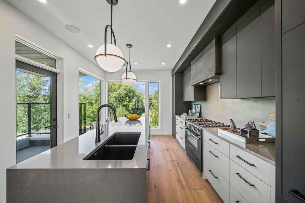 MLS® A2183108 - 2309 13 Street NW in Capitol Hill Calgary, Residential