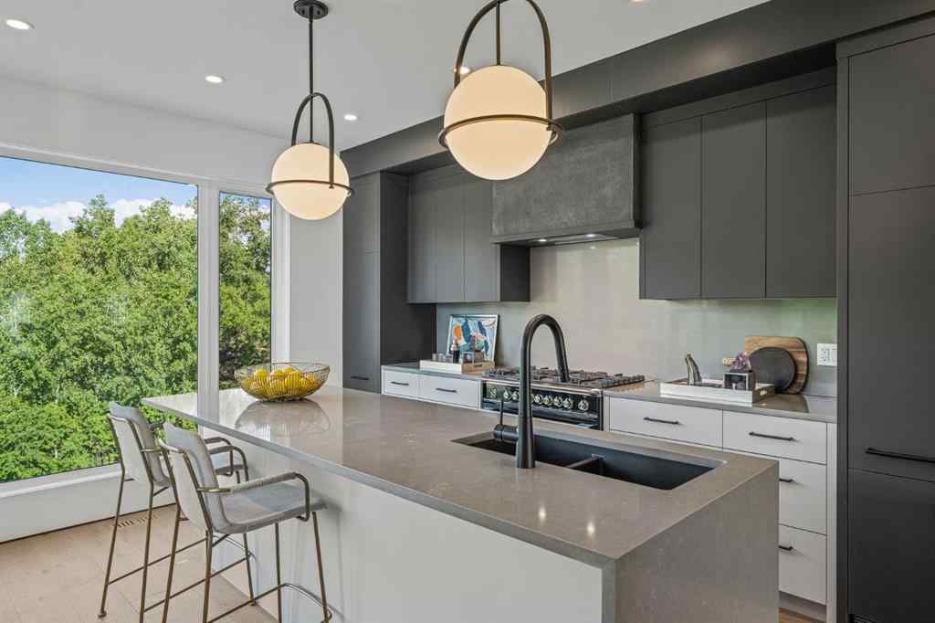 MLS® A2183108 - 2309 13 Street NW in Capitol Hill Calgary, Residential