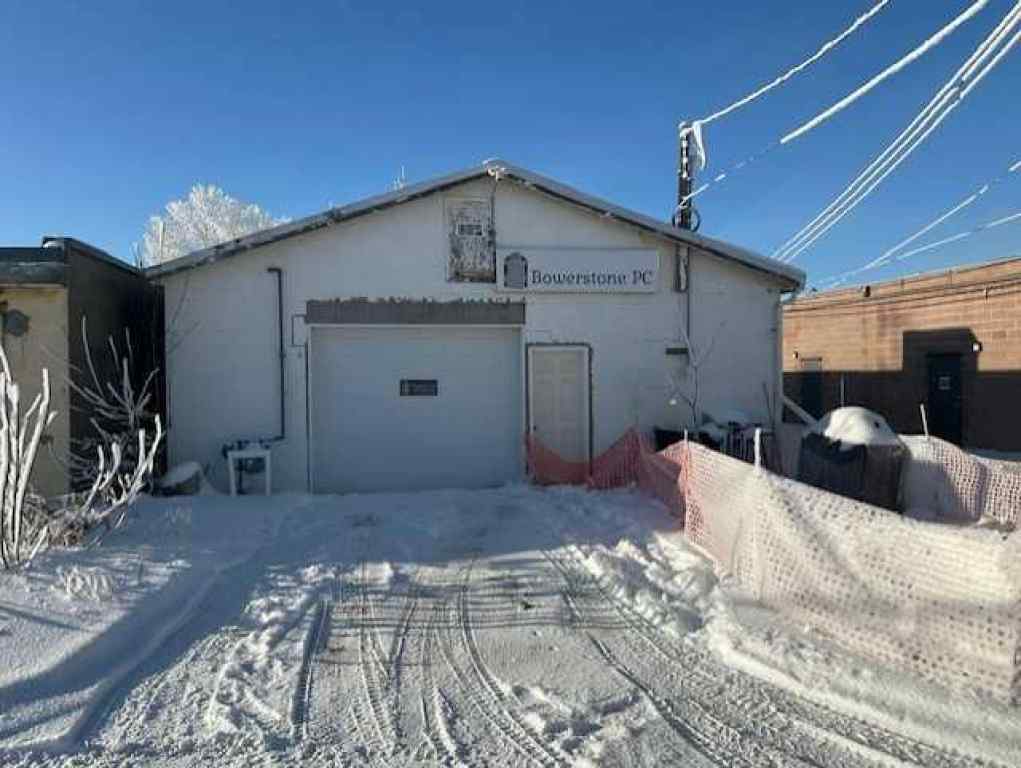 MLS® A2183450 - 214 Centre Street  in Hanna Hanna, Commercial
