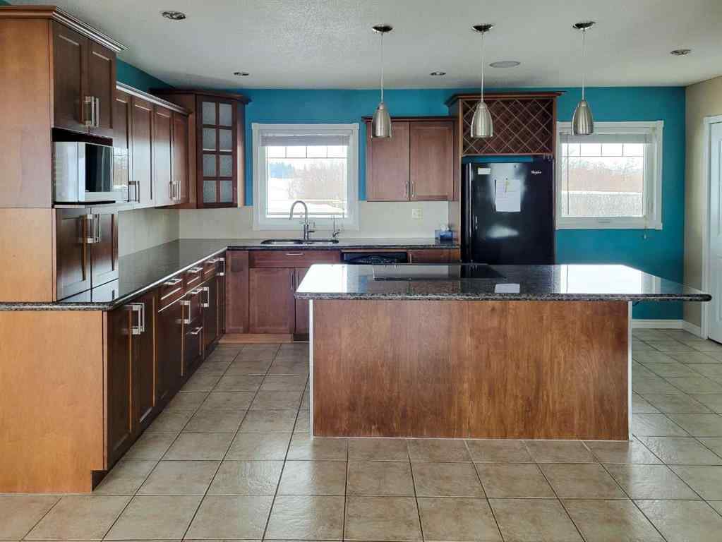 MLS® A2183717 - 40527 262 Range Road  in NONE Rural Lacombe County, Agri-Business