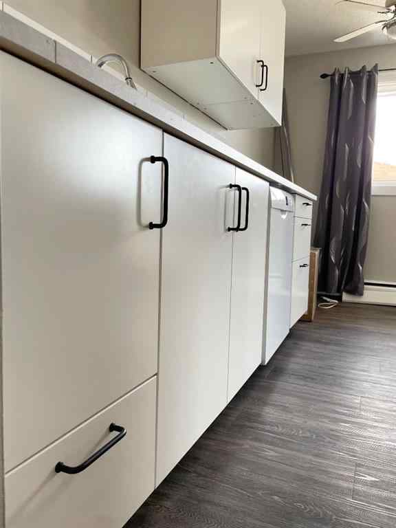 MLS® A2183888 - 611 3 AVE   in NONE Fox Creek, Commercial