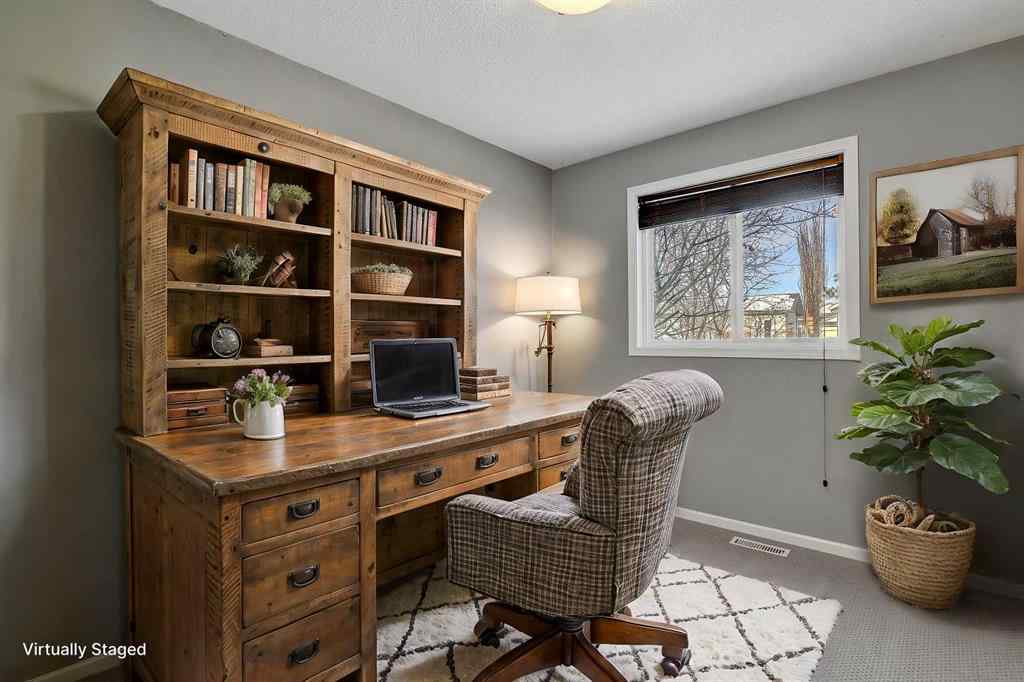 MLS® A2184082 - 739 Oak Drive   in NONE Beaverlodge, Residential