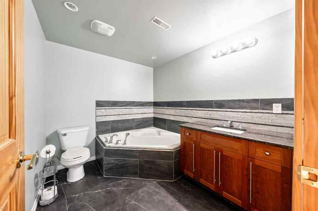 MLS® A2184163 - 642157 72 Street E in NONE Rural Foothills County, Residential