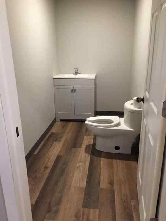 MLS® A2184196 - 106 Broadway Avenue E in NONE Redcliff, Commercial