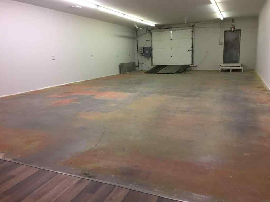 MLS® A2184196 - 106 Broadway Avenue E in NONE Redcliff, Commercial