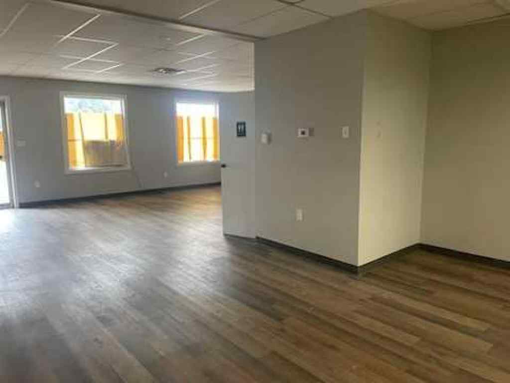MLS® A2184196 - 106 Broadway Avenue E in NONE Redcliff, Commercial