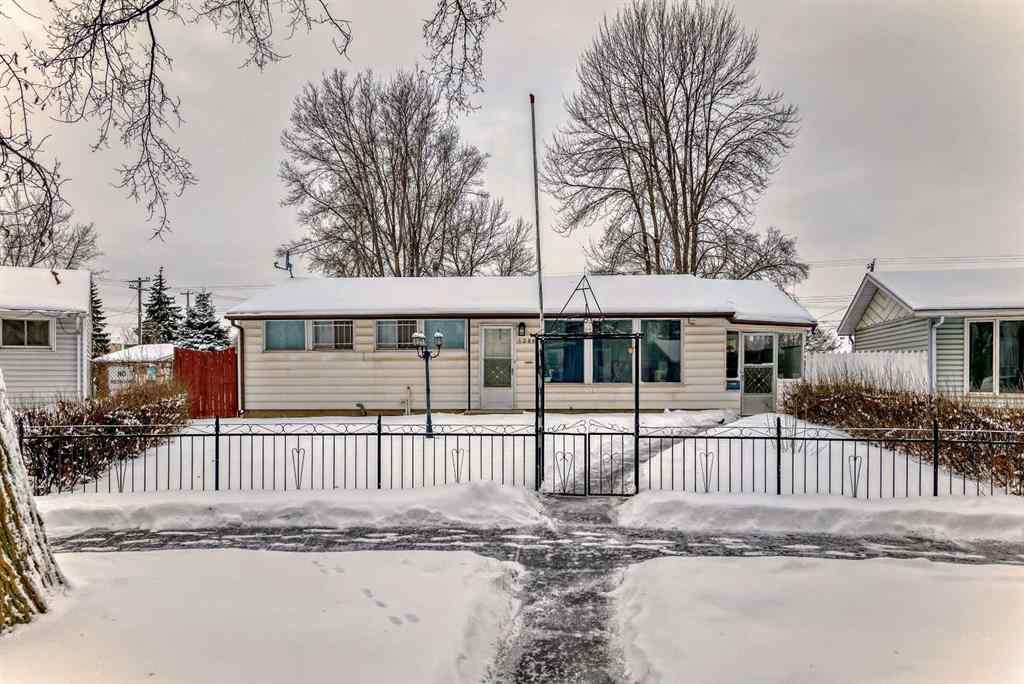 MLS® A2184307 - 12804 108 Street NW in Lauderdale Edmonton, Residential