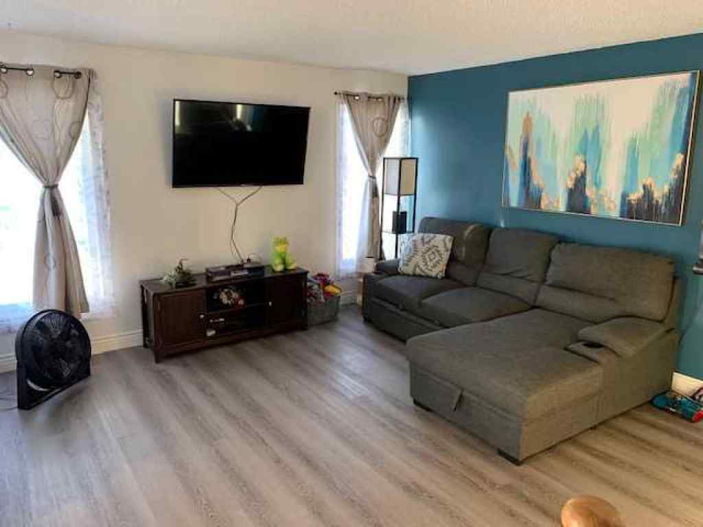 MLS® A2184322 - 4314 54 Street  in NONE Grimshaw, Residential