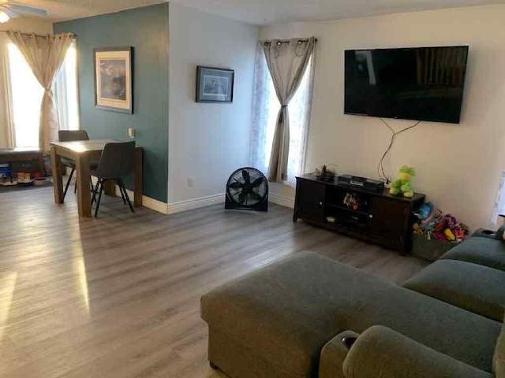 MLS® A2184322 - 4314 54 Street  in NONE Grimshaw, Residential