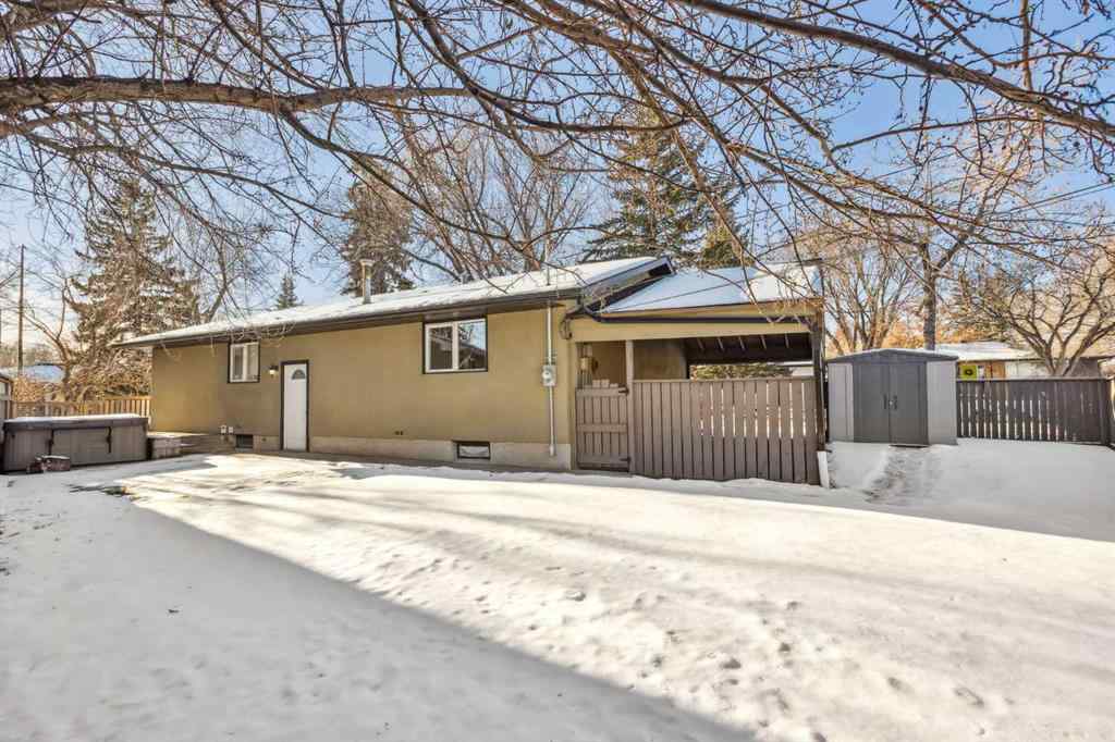 MLS® A2184346 - 6003 Lacombe Way SW in Lakeview Calgary, Residential