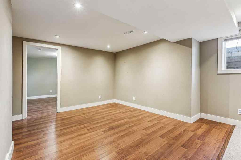 MLS® A2184346 - 6003 Lacombe Way SW in Lakeview Calgary, Residential
