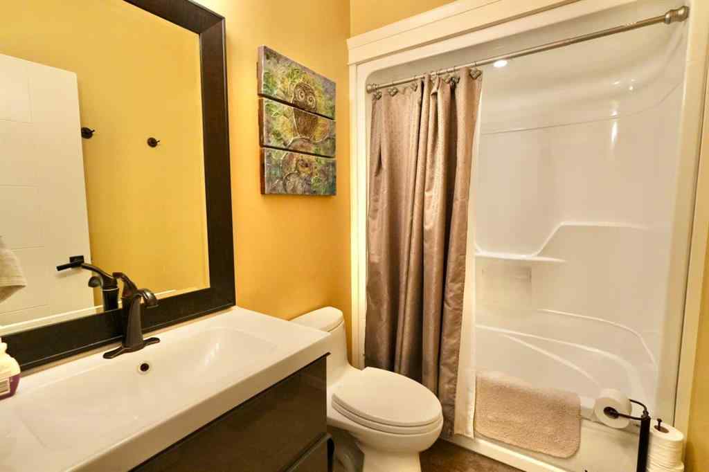 MLS® A2184488 - 10632 85 Street  in Saddleback Ridge Peace River, Residential