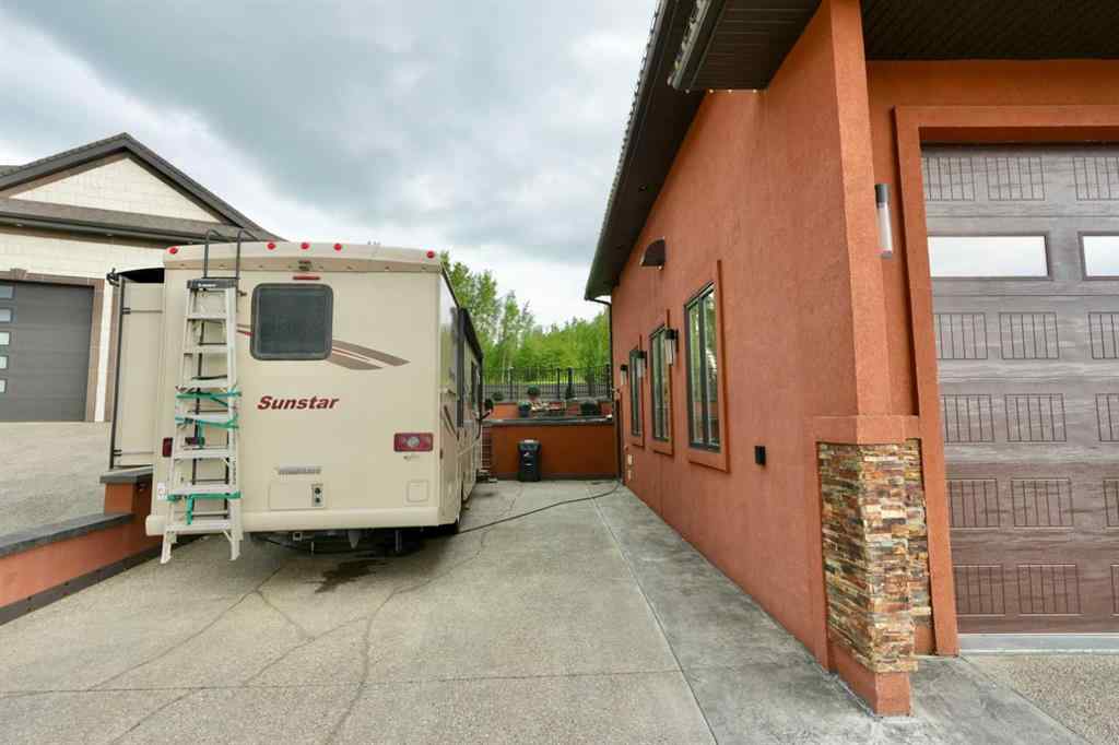MLS® A2184488 - 10632 85 Street  in Saddleback Ridge Peace River, Residential