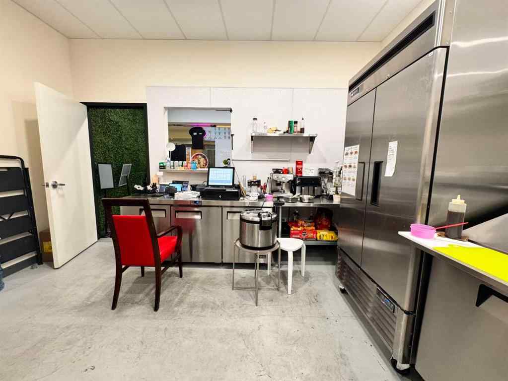 MLS® A2184709 - Unit #349 999 36 Street NE in Crescent Heights Calgary, Commercial